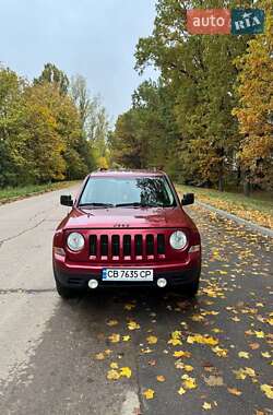 Позашляховик / Кросовер Jeep Patriot 2015 в  фото 2 Позашляховик / Кросовер Jeep Patriot 2015 в
