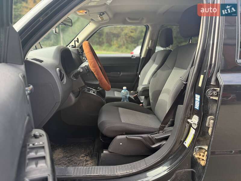 Позашляховик / Кросовер Jeep Patriot 2010 в Чернівцях фото 18 Позашляховик / Кросовер Jeep Patriot 2010 в Чернівцях