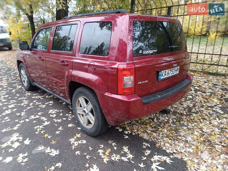 Позашляховик / Кросовер Jeep Patriot 2010 в Києві