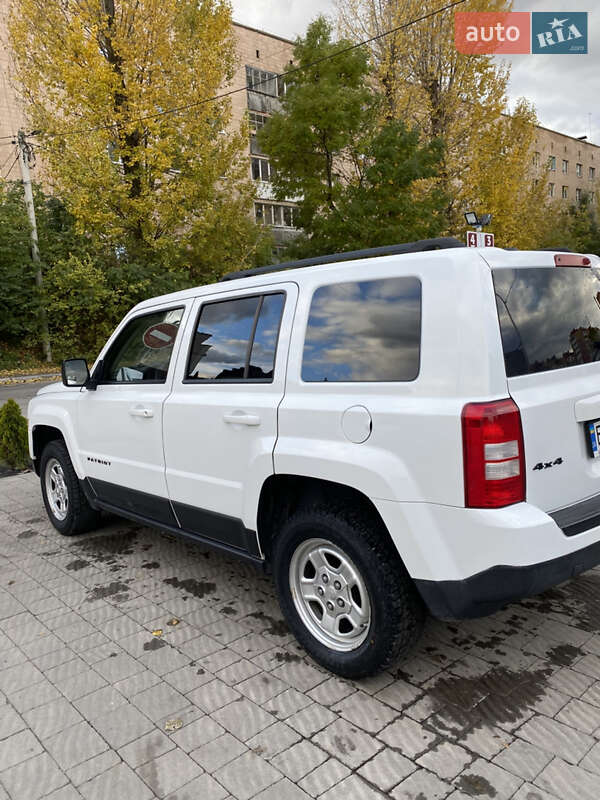 Внедорожник / Кроссовер Jeep Patriot 2016 в Тернополе