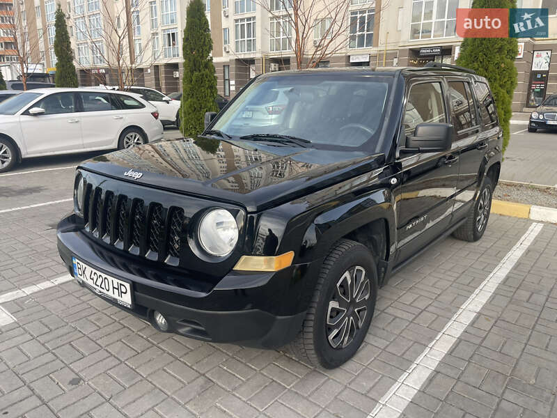 Позашляховик / Кросовер Jeep Patriot 2013 в Києві