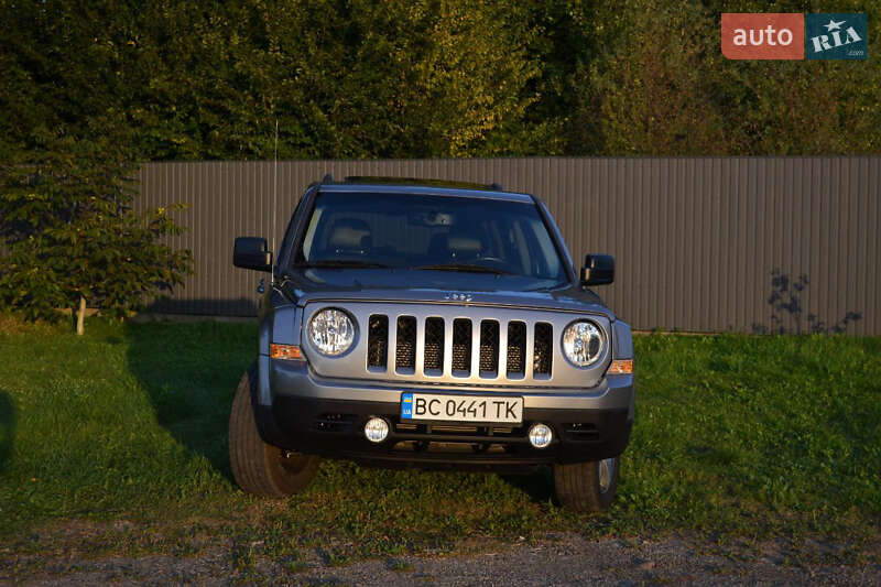 Внедорожник / Кроссовер Jeep Patriot 2016 в Самборе