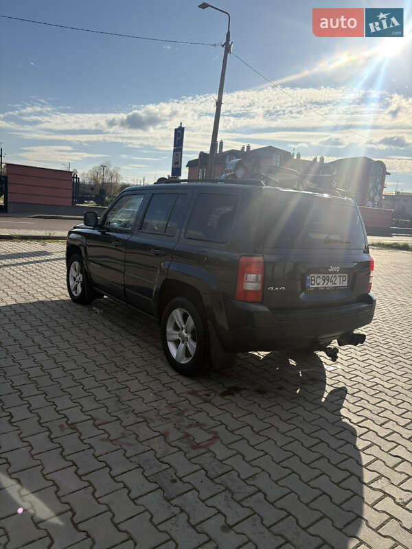 Внедорожник / Кроссовер Jeep Patriot 2013 в Бориславе