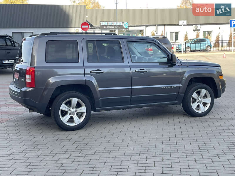 Внедорожник / Кроссовер Jeep Patriot 2015 в Житомире