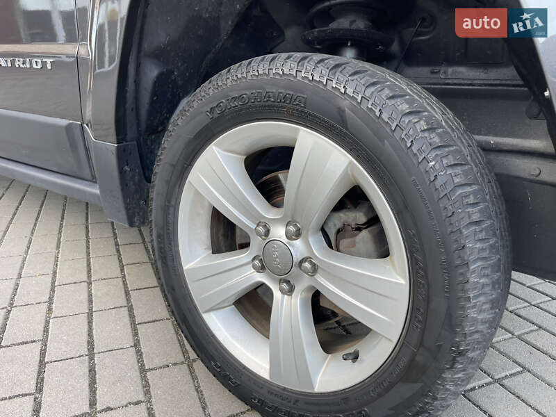 Внедорожник / Кроссовер Jeep Patriot 2015 в Житомире