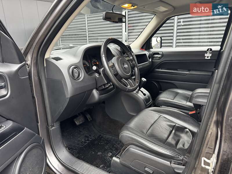 Позашляховик / Кросовер Jeep Patriot 2015 в Києві