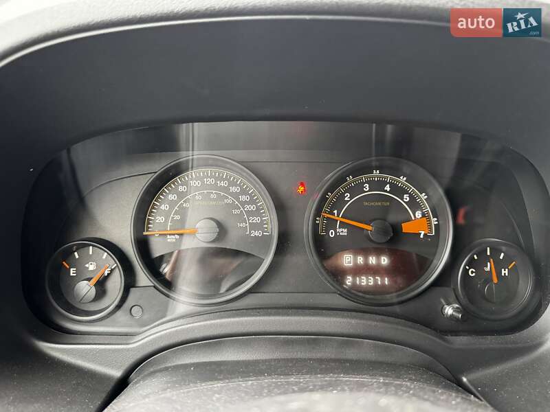 Позашляховик / Кросовер Jeep Patriot 2015 в Києві