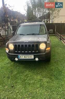 Внедорожник / Кроссовер Jeep Patriot 2014 в Калуше