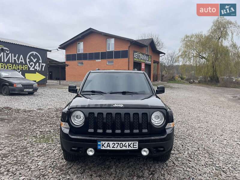 Внедорожник / Кроссовер Jeep Patriot 2016 в Ромнах