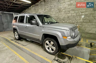 Позашляховик / Кросовер Jeep Patriot 2014 в Києві