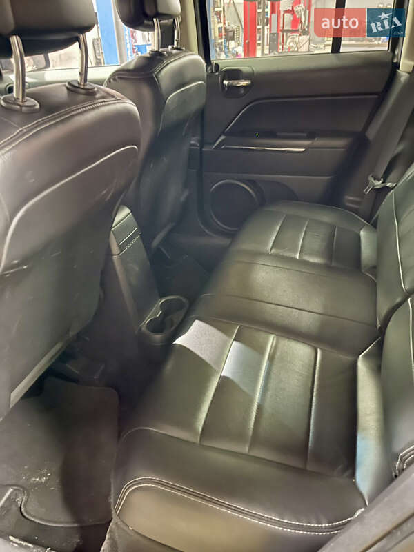 Внедорожник / Кроссовер Jeep Patriot 2014 в Киеве