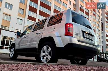 Позашляховик / Кросовер Jeep Patriot 2010 в Києві