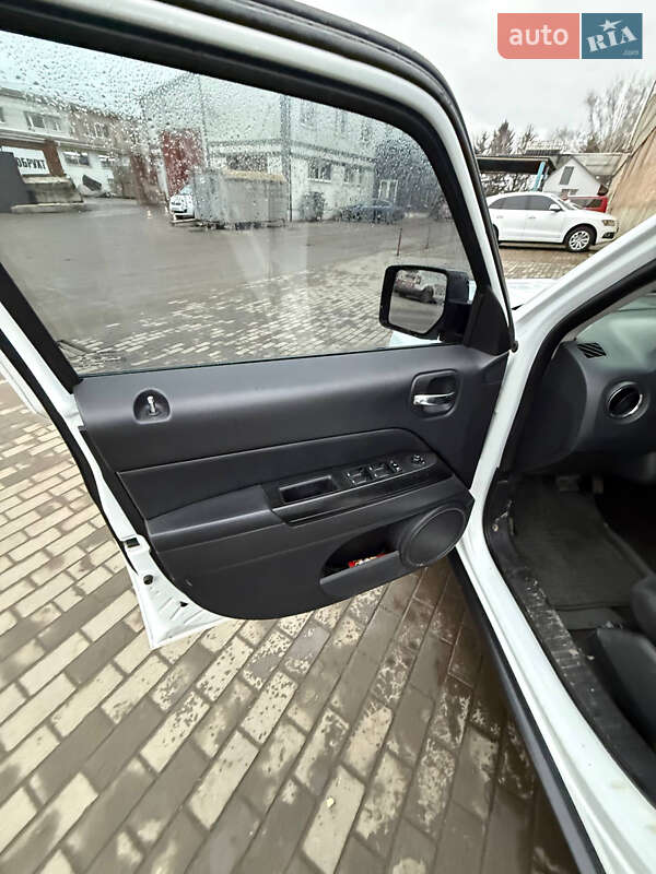 Позашляховик / Кросовер Jeep Patriot 2014 в Рівному