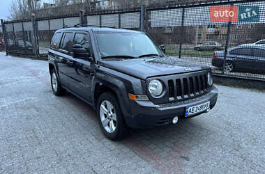 Внедорожник / Кроссовер Jeep Patriot 2015 в Запорожье