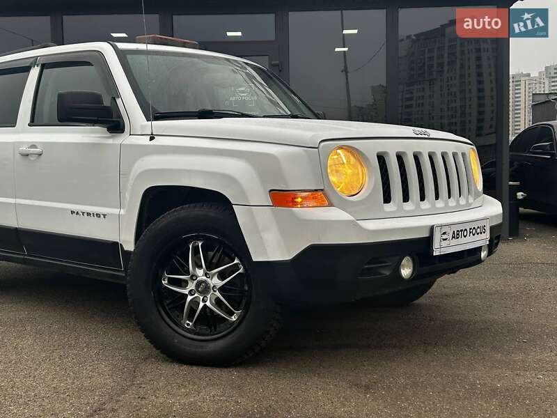 Позашляховик / Кросовер Jeep Patriot 2012 в Києві