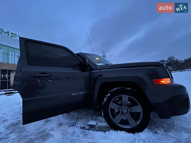 Позашляховик / Кросовер Jeep Patriot 2015 в Краматорську