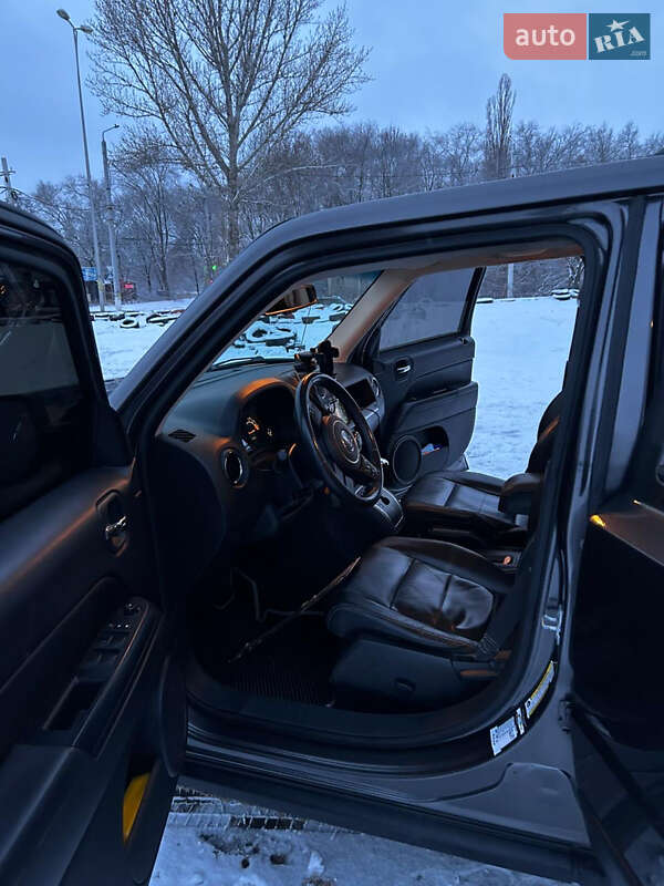 Позашляховик / Кросовер Jeep Patriot 2015 в Краматорську