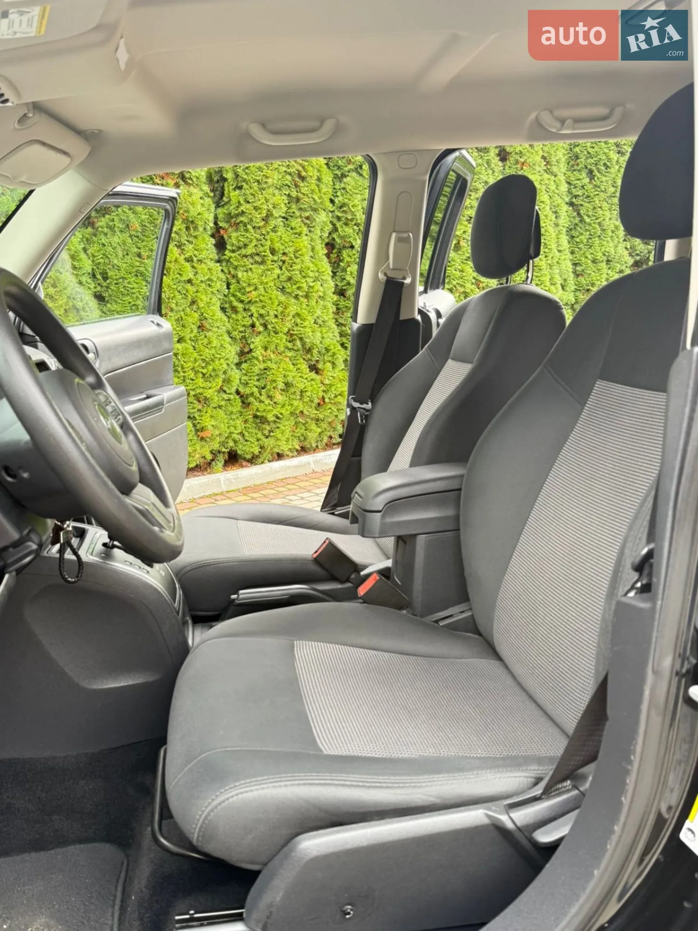 2012 Jeep Liberty (Patriot) - мініатюра 28