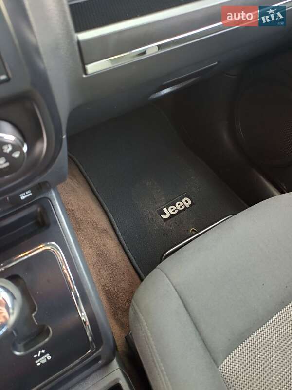 Внедорожник / Кроссовер Jeep Patriot 2015 в Львове