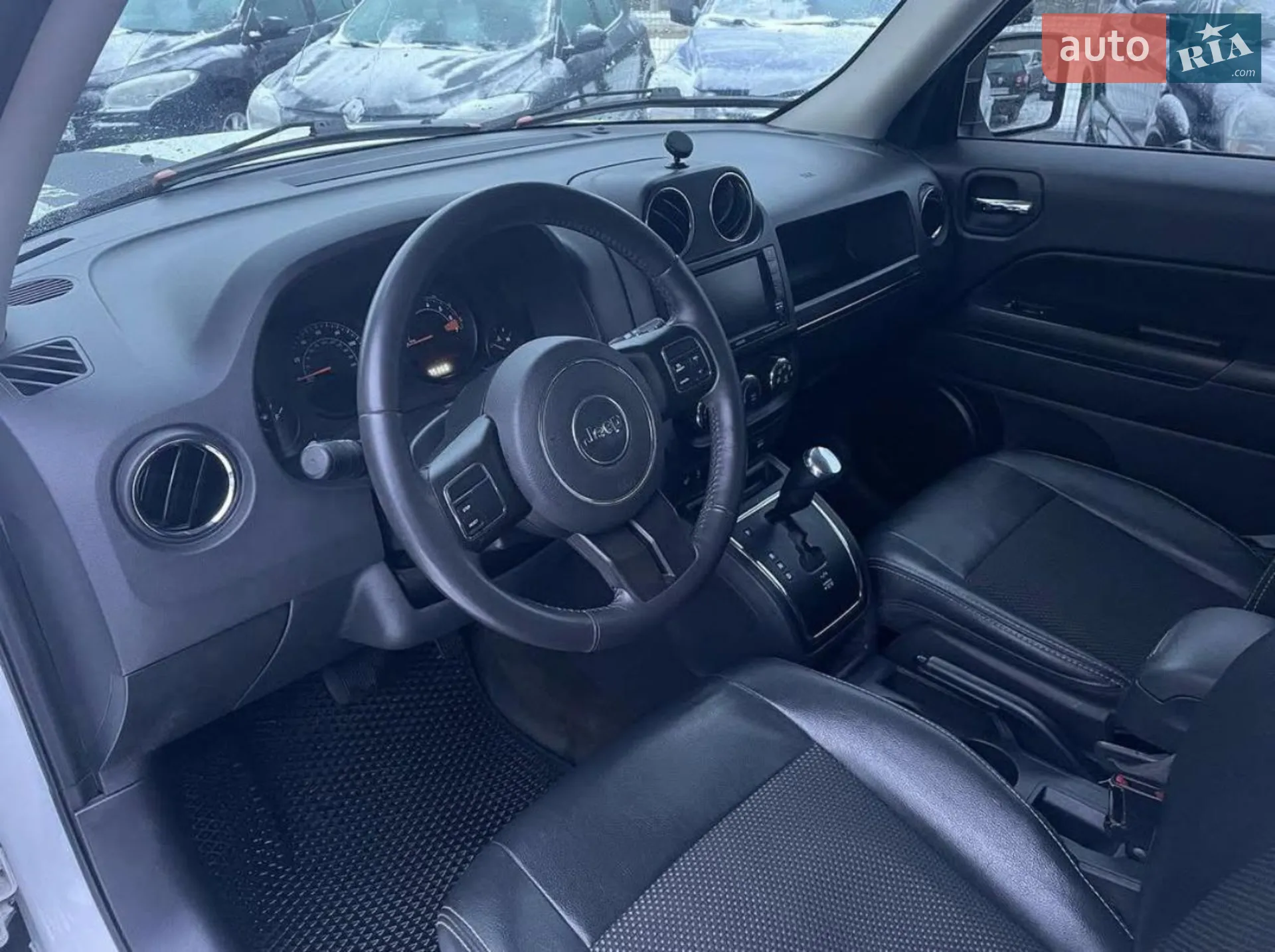 2016 Jeep Liberty (Patriot) - мініатюра 3