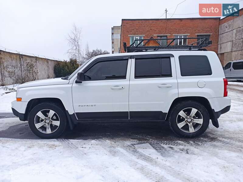 Внедорожник / Кроссовер Jeep Patriot 2016 в Хмельницком