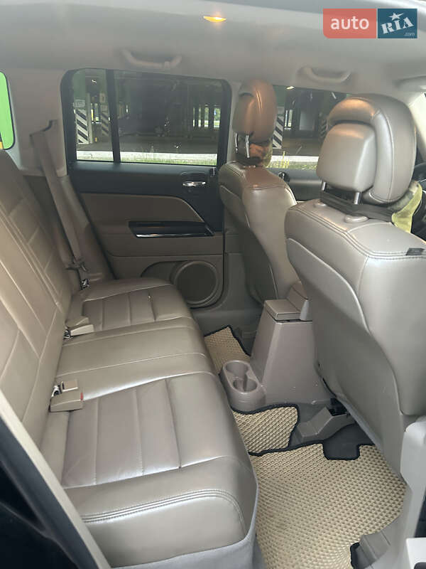 Позашляховик / Кросовер Jeep Patriot 2011 в Києві