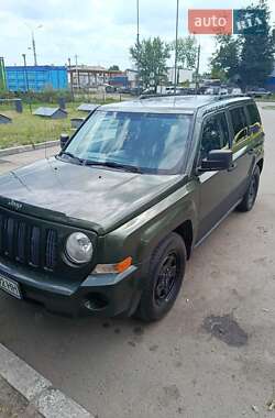Внедорожник / Кроссовер Jeep Patriot 2008 в Черновцах