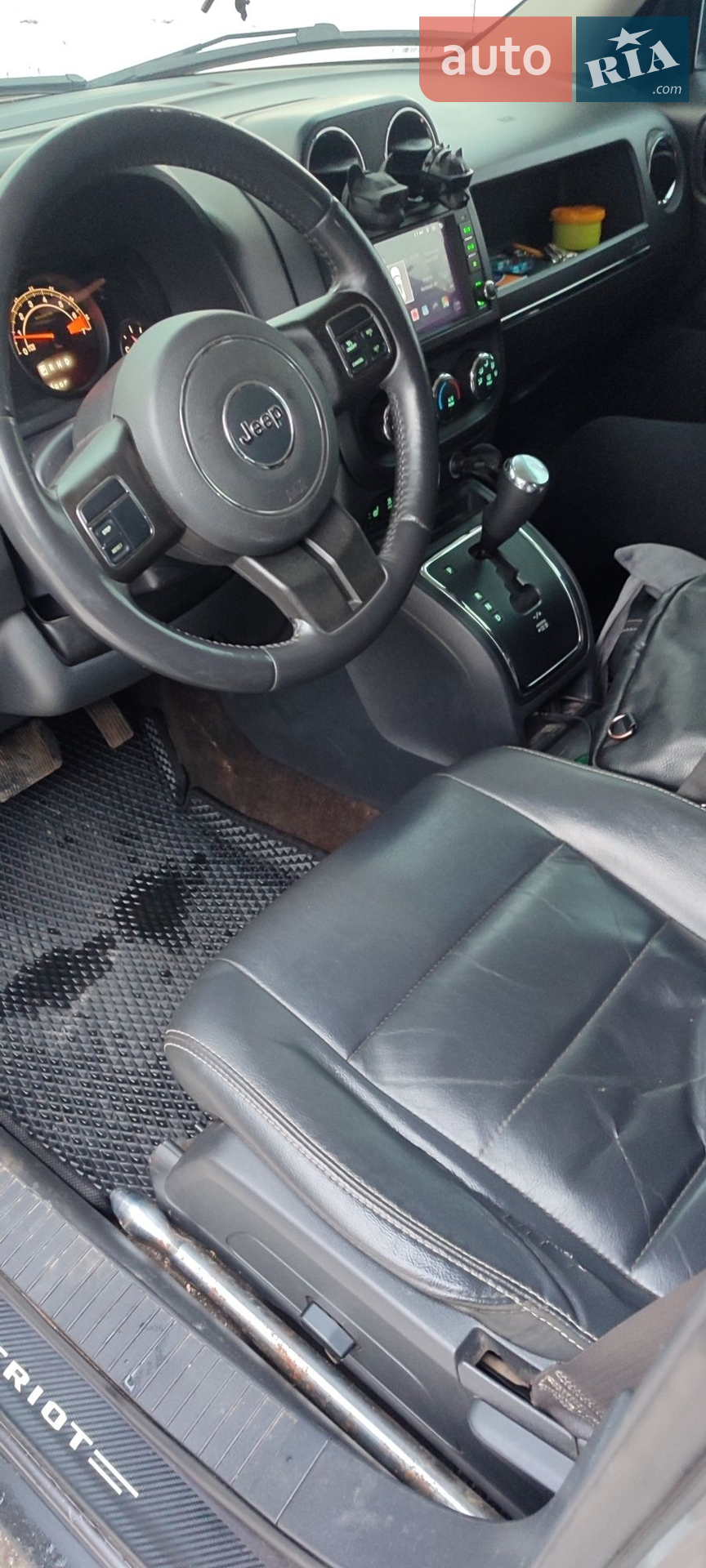 2015 Jeep Liberty (Patriot) - мініатюра 12
