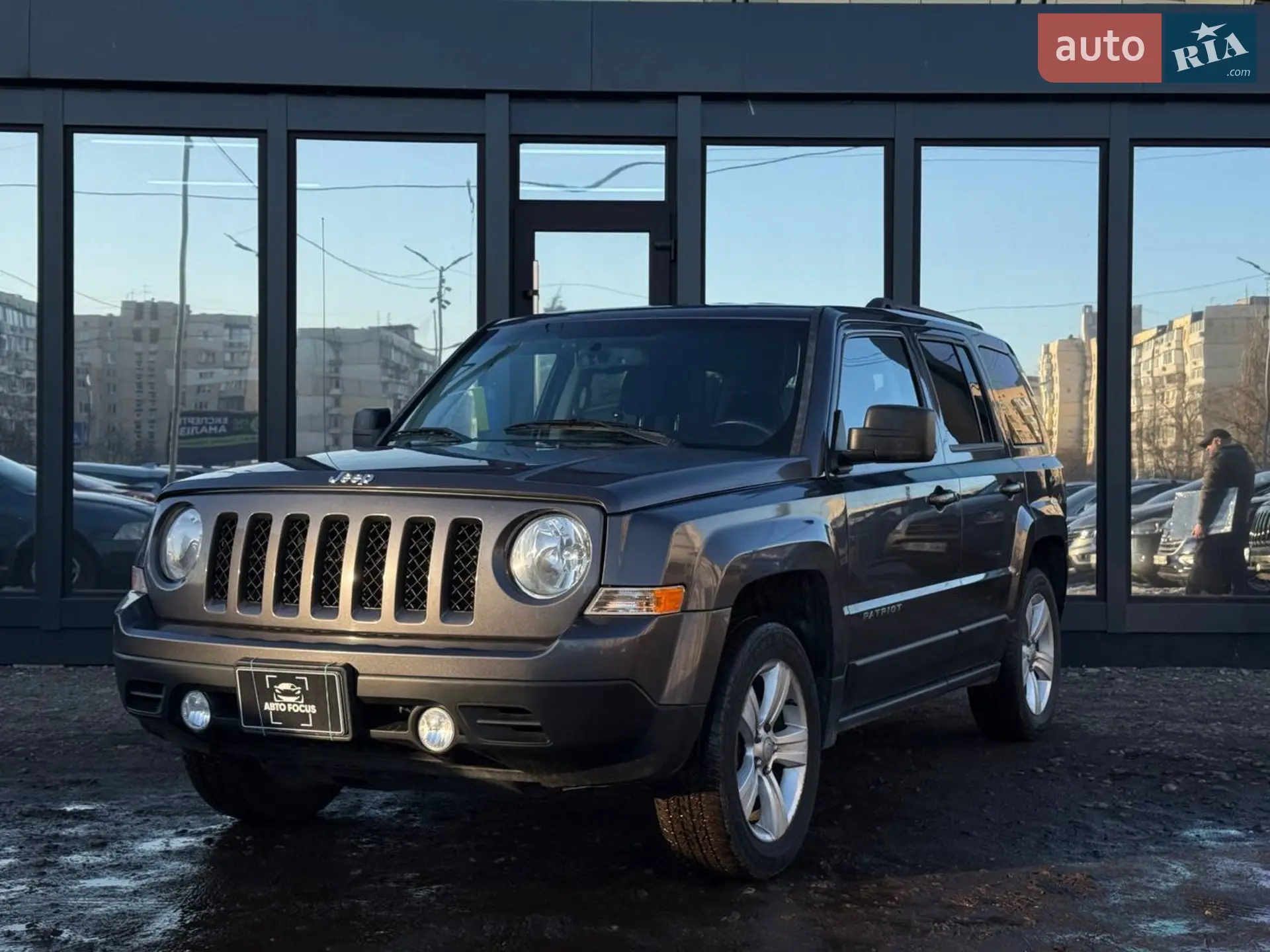2015 Jeep Liberty (Patriot) - мініатюра 4