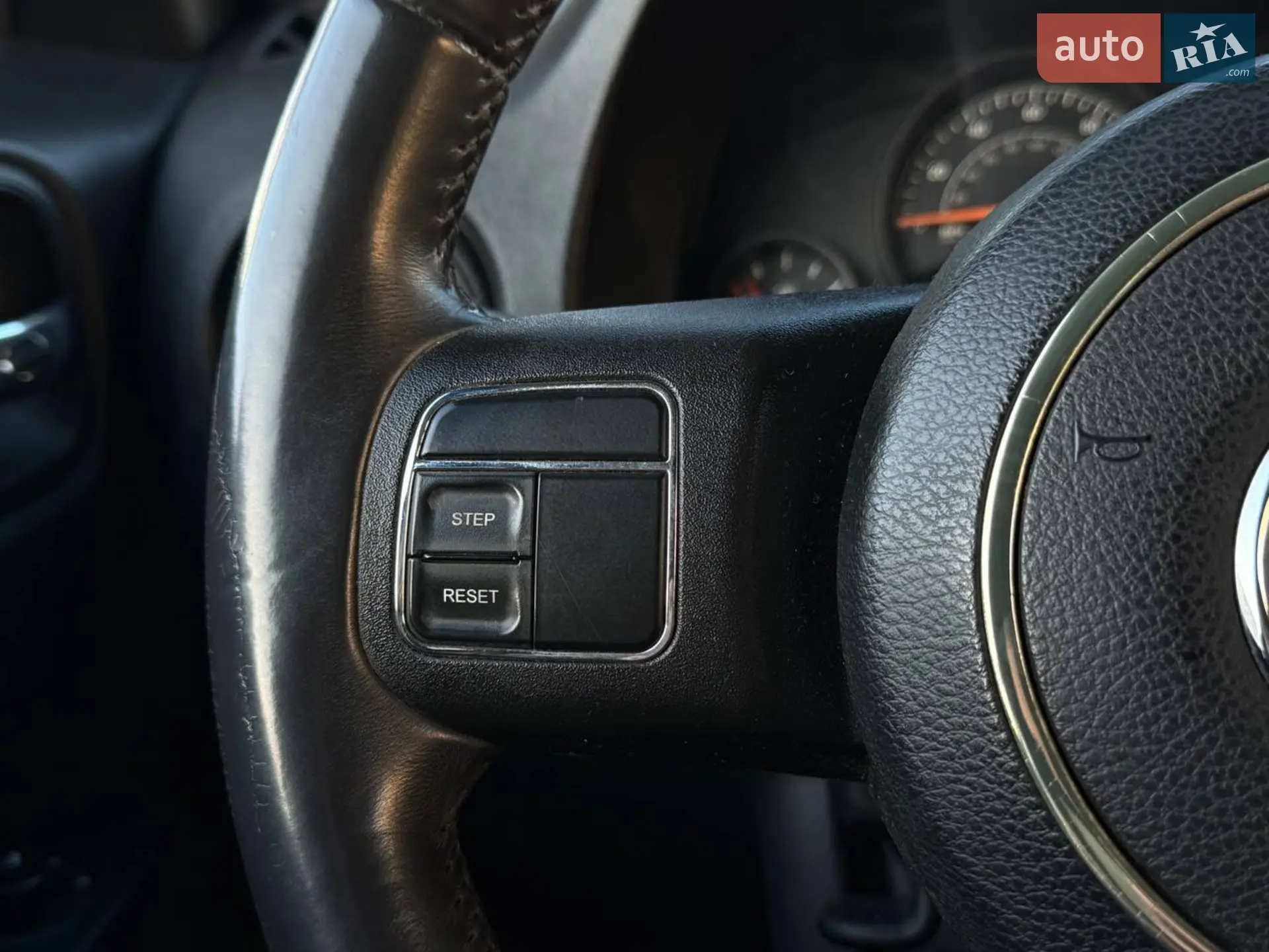 2015 Jeep Liberty (Patriot) - мініатюра 23