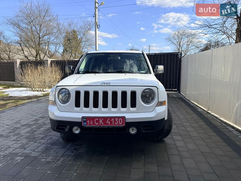 Внедорожник / Кроссовер Jeep Patriot 2016 в Надворной