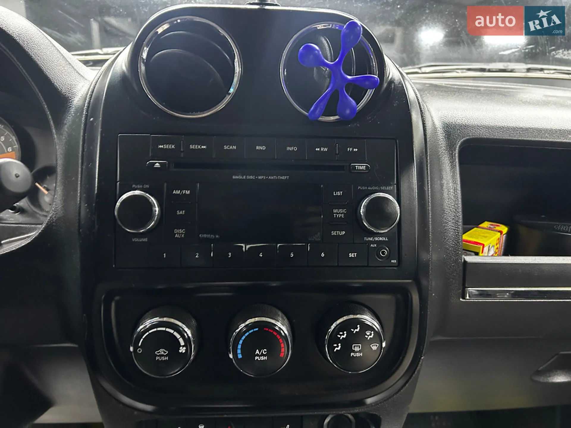 2013 Jeep Liberty (Patriot) - мініатюра 15