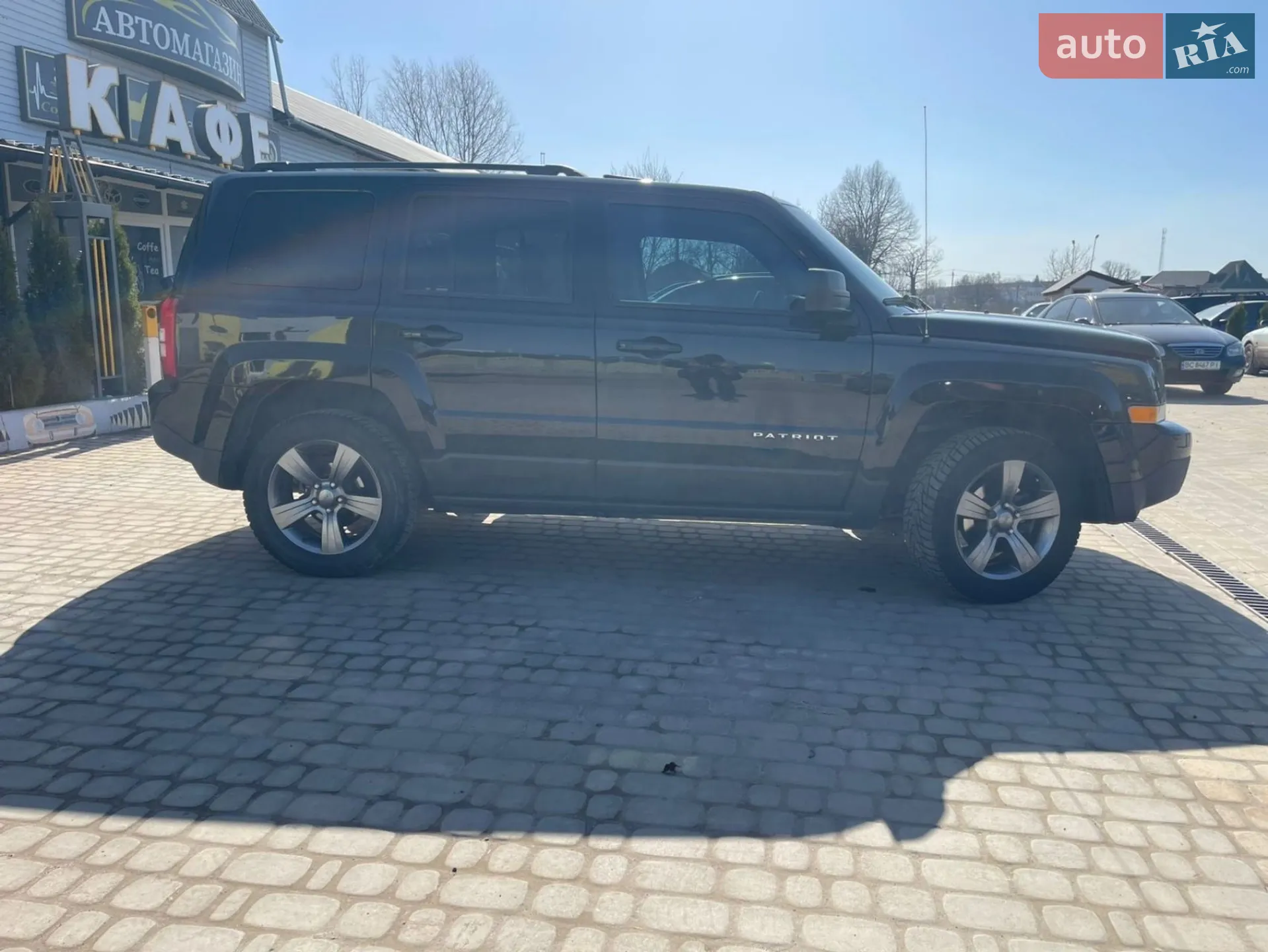 2015 Jeep Liberty (Patriot) - мініатюра 4