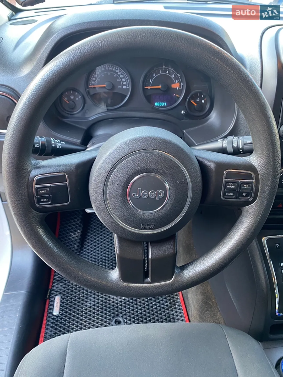 Jeep Patriot 2014 VIN 1C4NJRAB8FD190476 фото оголошення 12 з 21