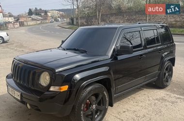 Позашляховик / Кросовер Jeep Patriot 2015 в Мукачевому