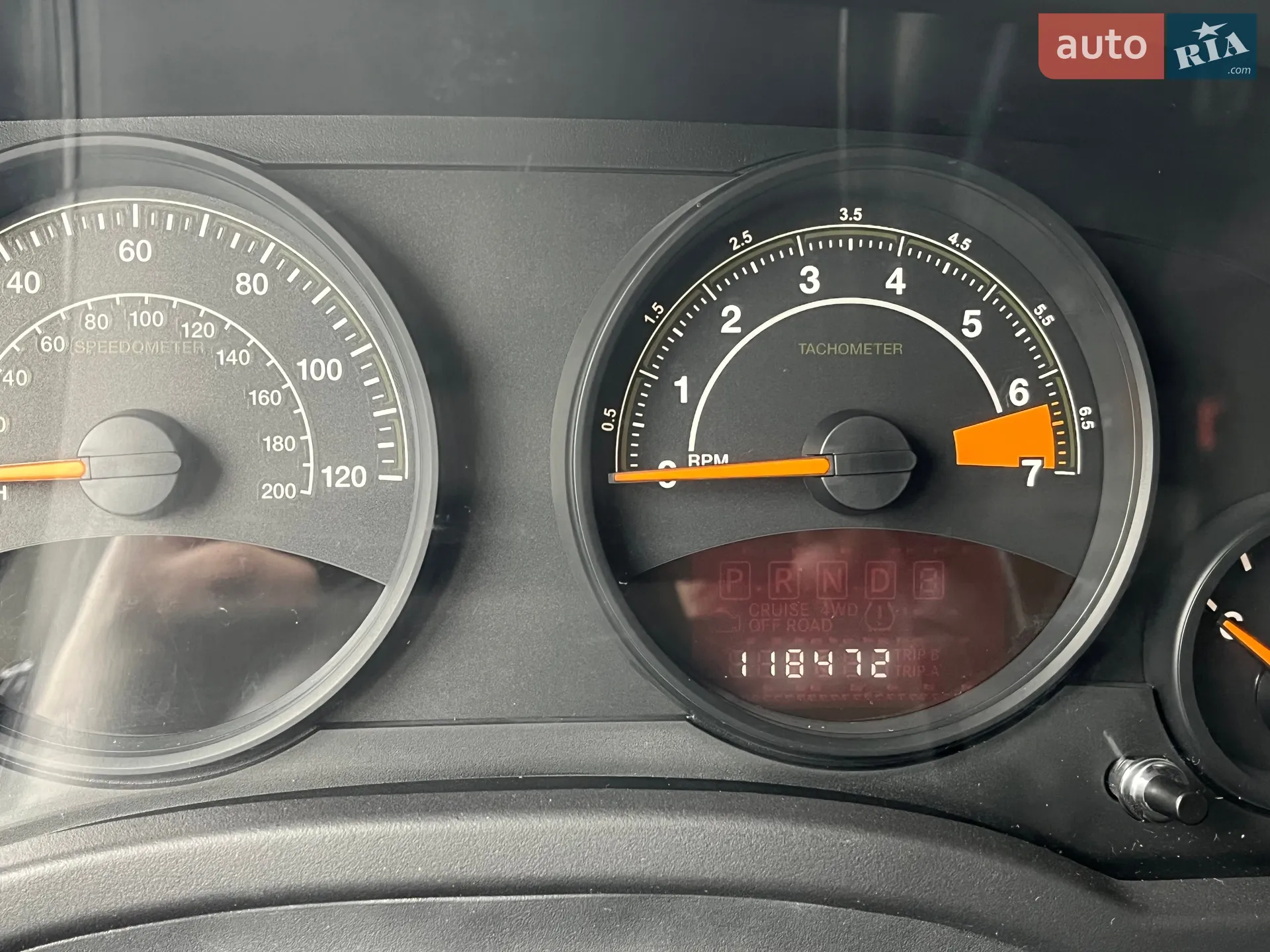 2015 Jeep Liberty (Patriot) - мініатюра 12