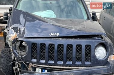 Внедорожник / Кроссовер Jeep Patriot 2014 в Киеве