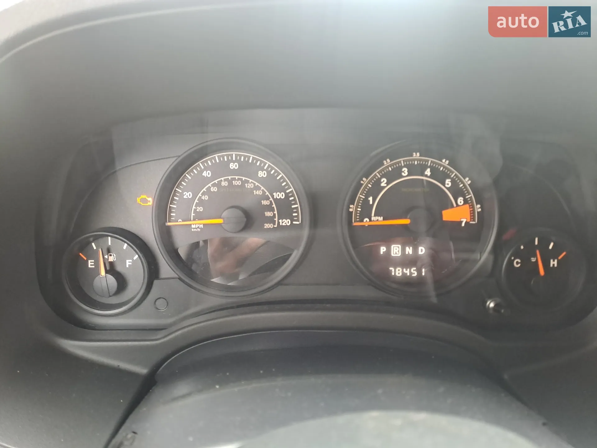 2016 Jeep Liberty (Patriot) - мініатюра 15