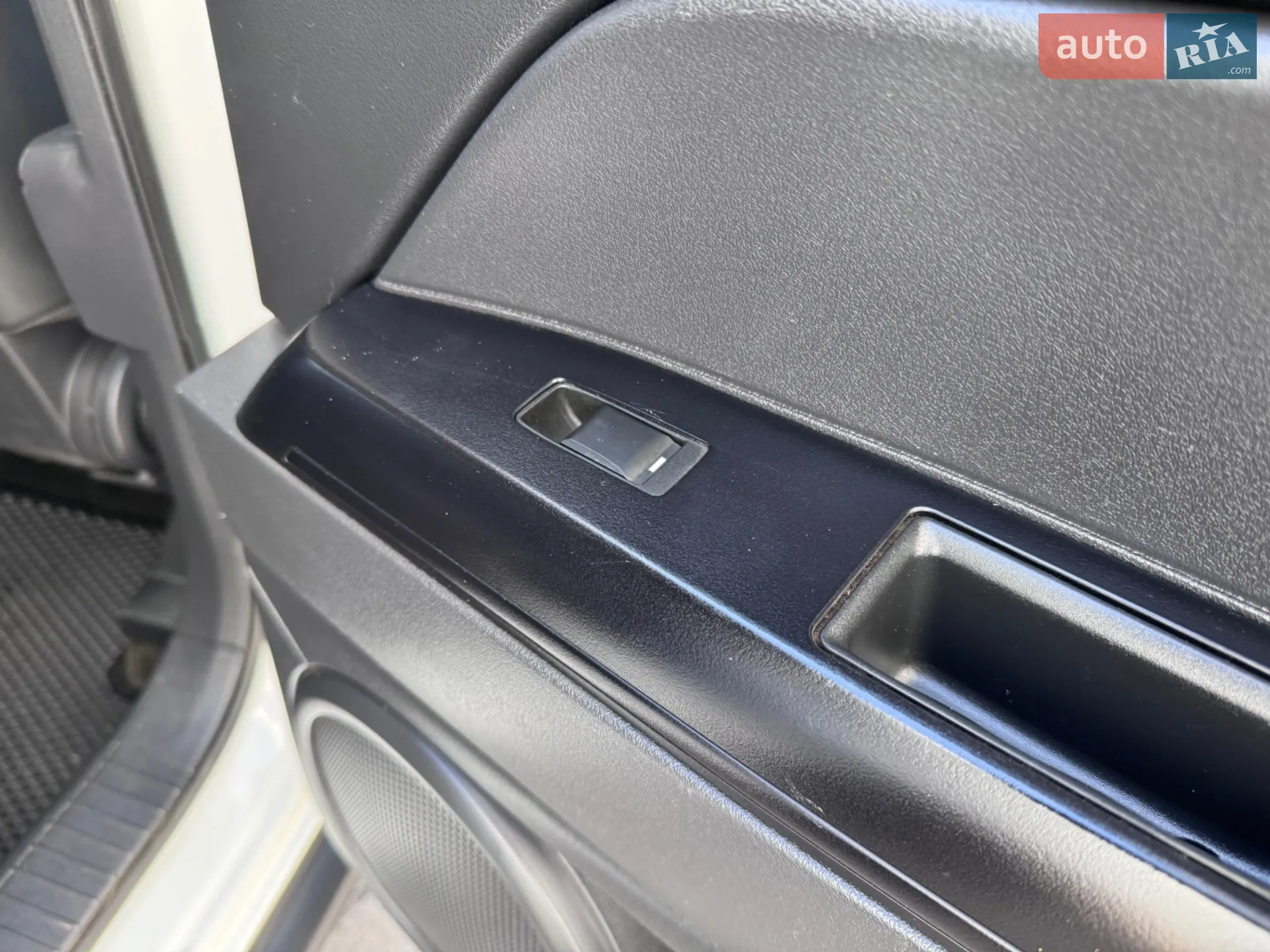 2016 Jeep Liberty (Patriot) - мініатюра 13