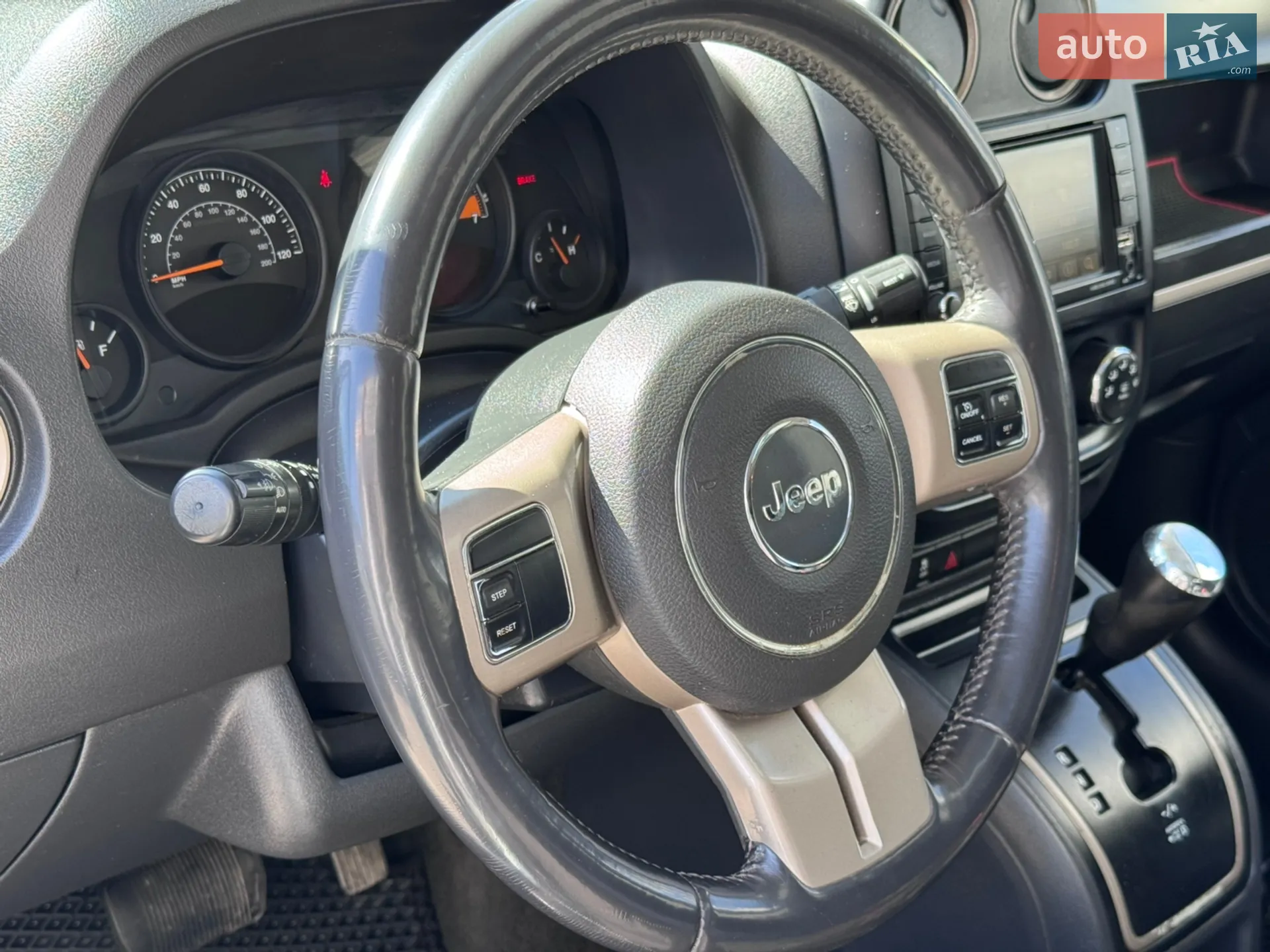 2016 Jeep Liberty (Patriot) - мініатюра 27