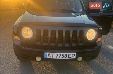 Внедорожник / Кроссовер Jeep Patriot 2014 в Калуше