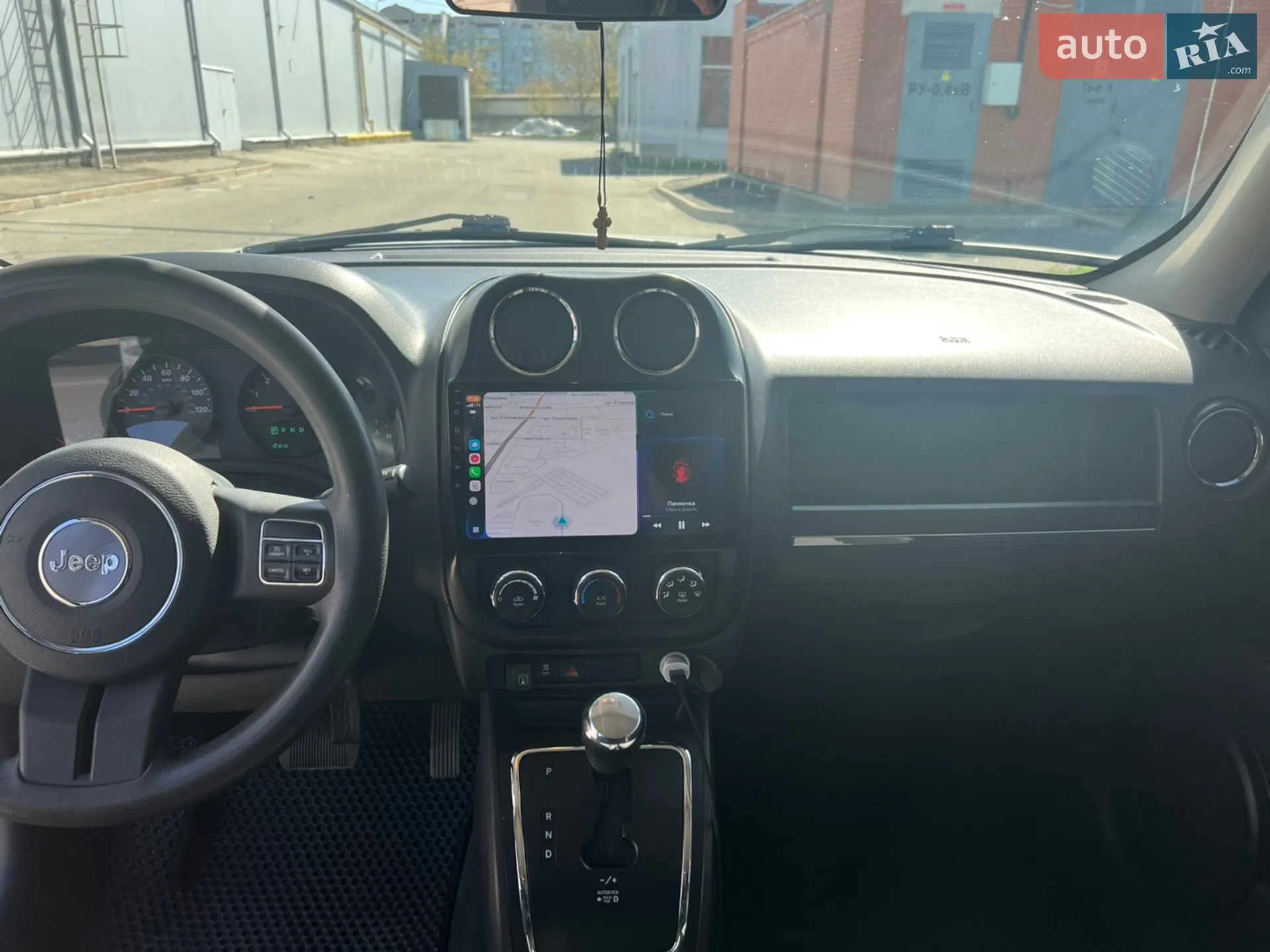 2011 Jeep Liberty (Patriot) - мініатюра 11
