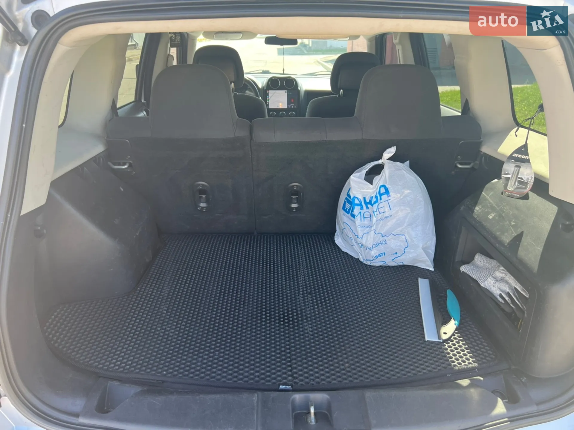 2011 Jeep Liberty (Patriot) - мініатюра 13