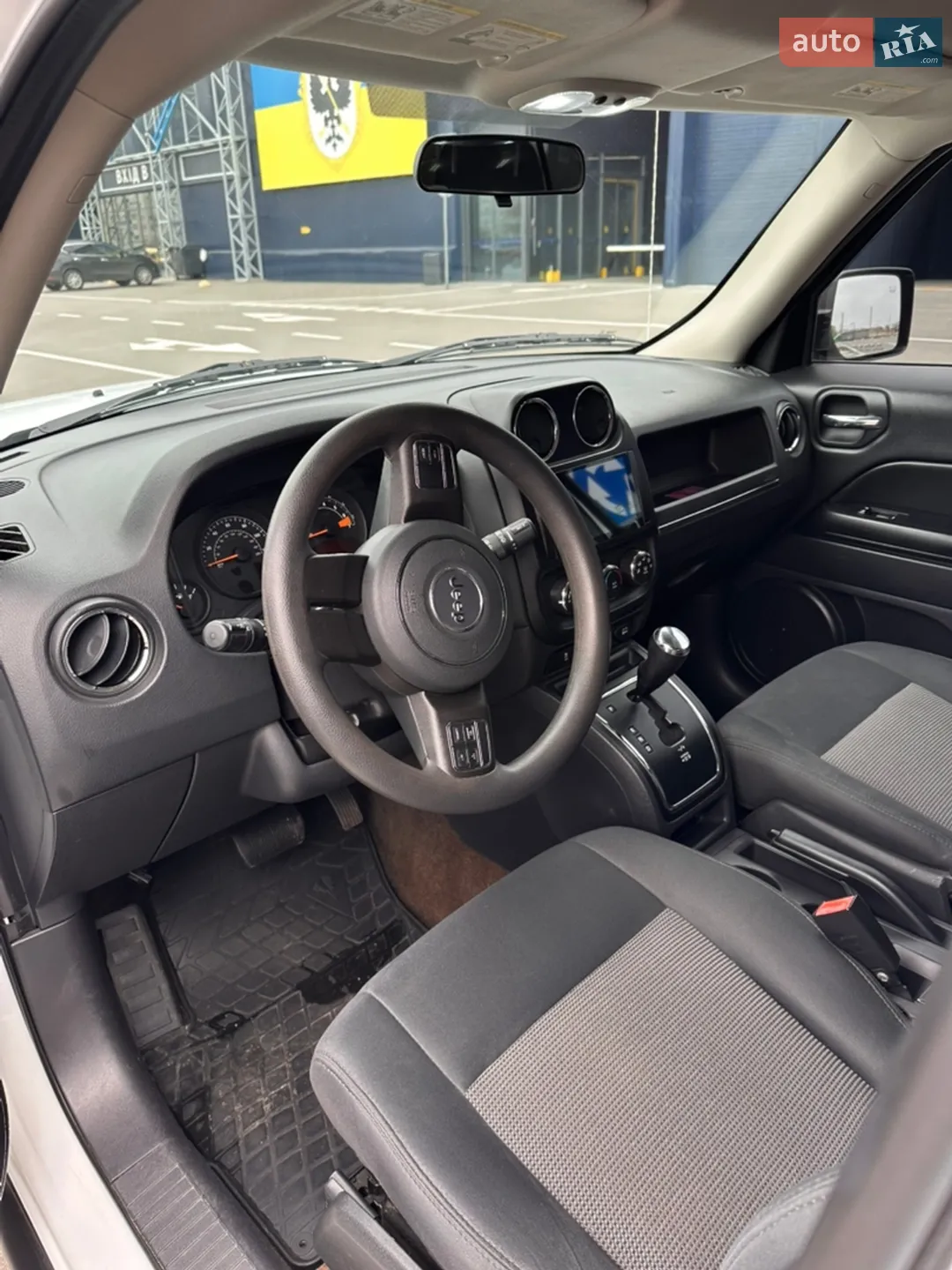 2014 Jeep Liberty (Patriot) - мініатюра 15