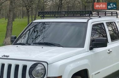 Позашляховик / Кросовер Jeep Patriot 2016 в Снігурівці