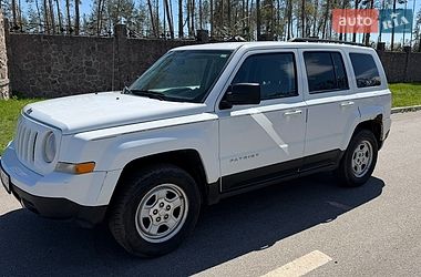 Позашляховик / Кросовер Jeep Patriot 2012 в Чугуєві