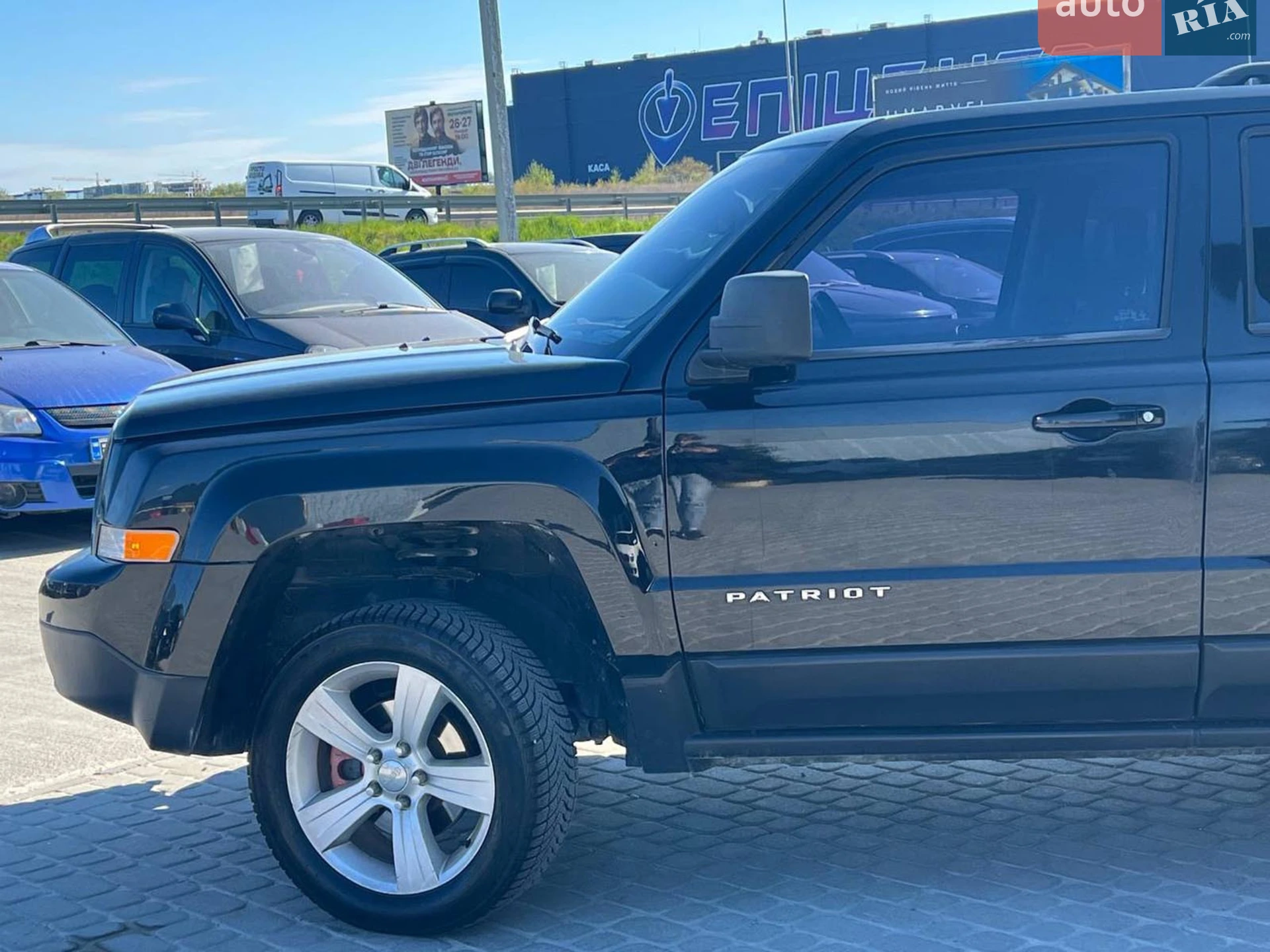 2013 Jeep Liberty (Patriot) - мініатюра 4