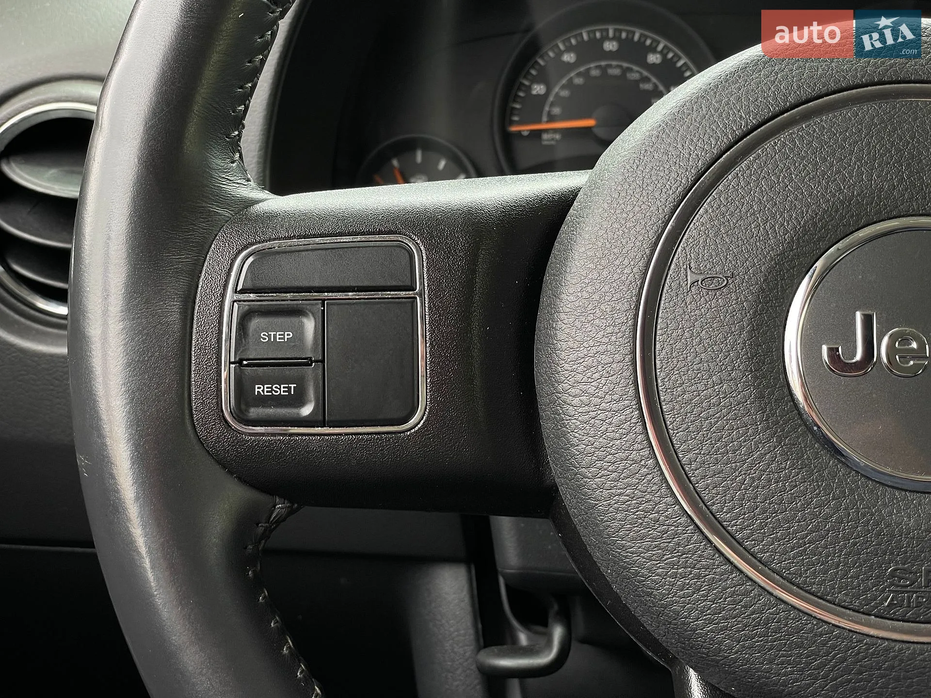 2016 Jeep Liberty (Patriot) - мініатюра 42