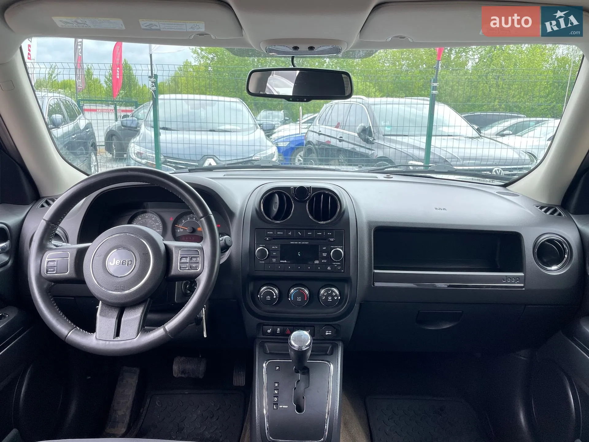 2016 Jeep Liberty (Patriot) - мініатюра 56