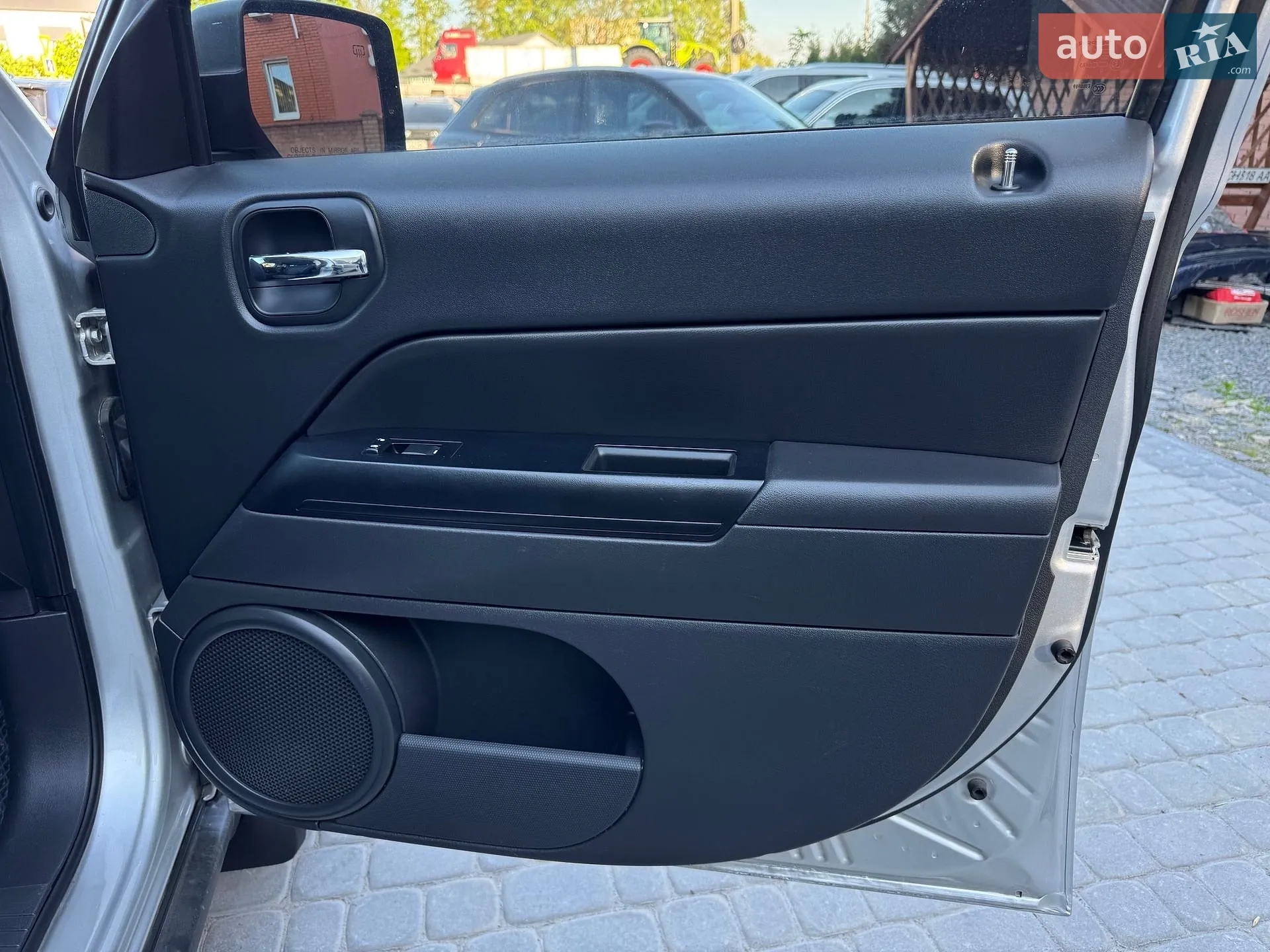 2012 Jeep Liberty (Patriot) - мініатюра 25